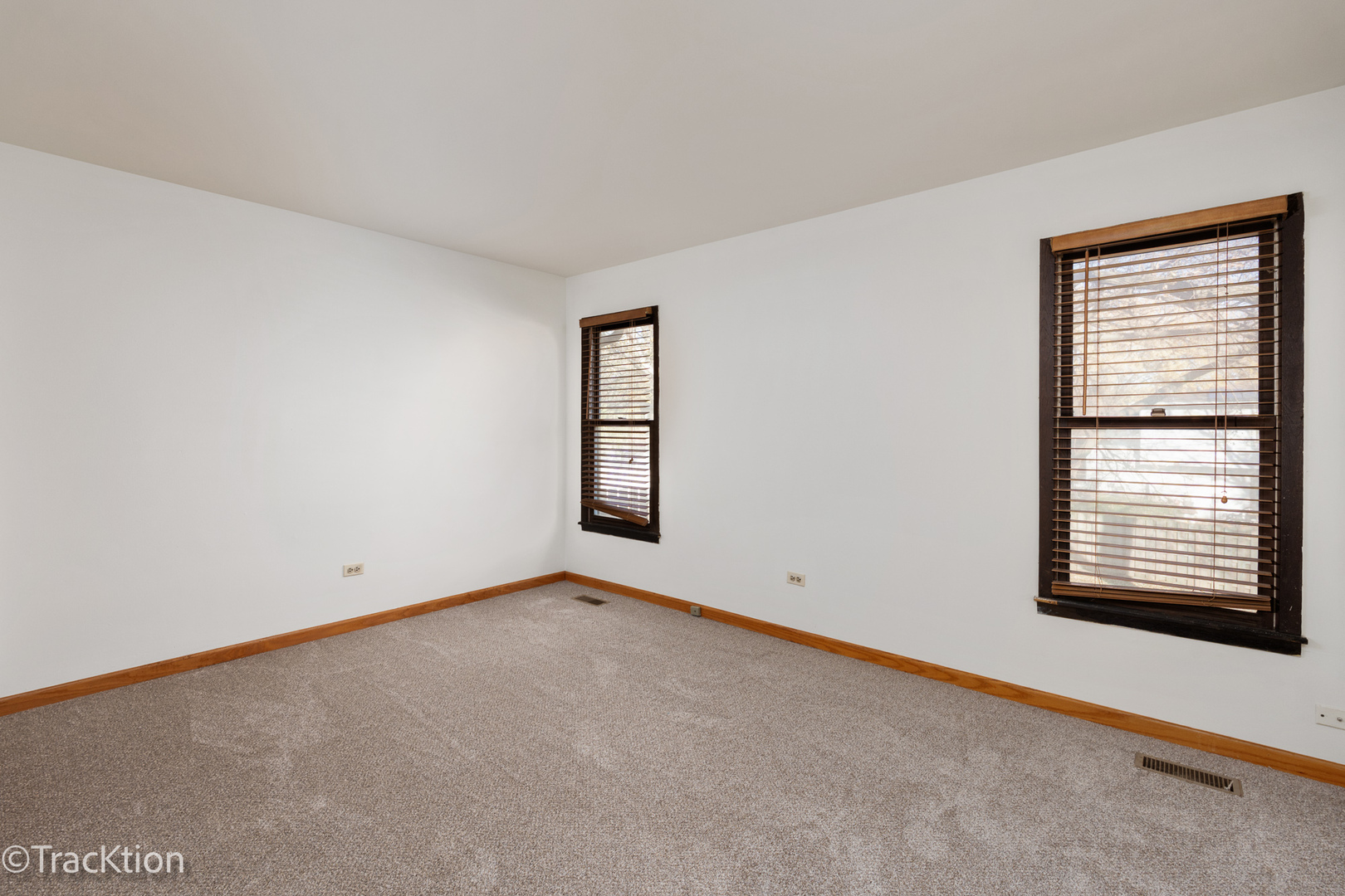 672 Londonberry Lane, Bolingbrook, IL 60440