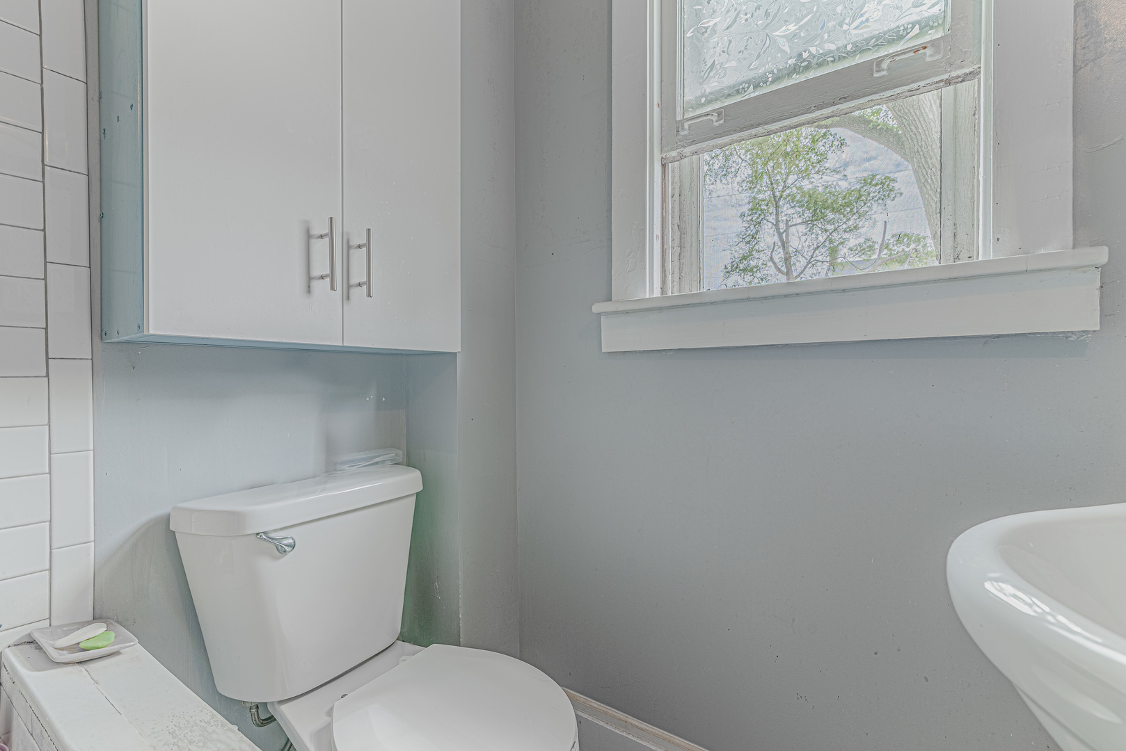 552 Walnut Avenue, Elgin, IL 60123