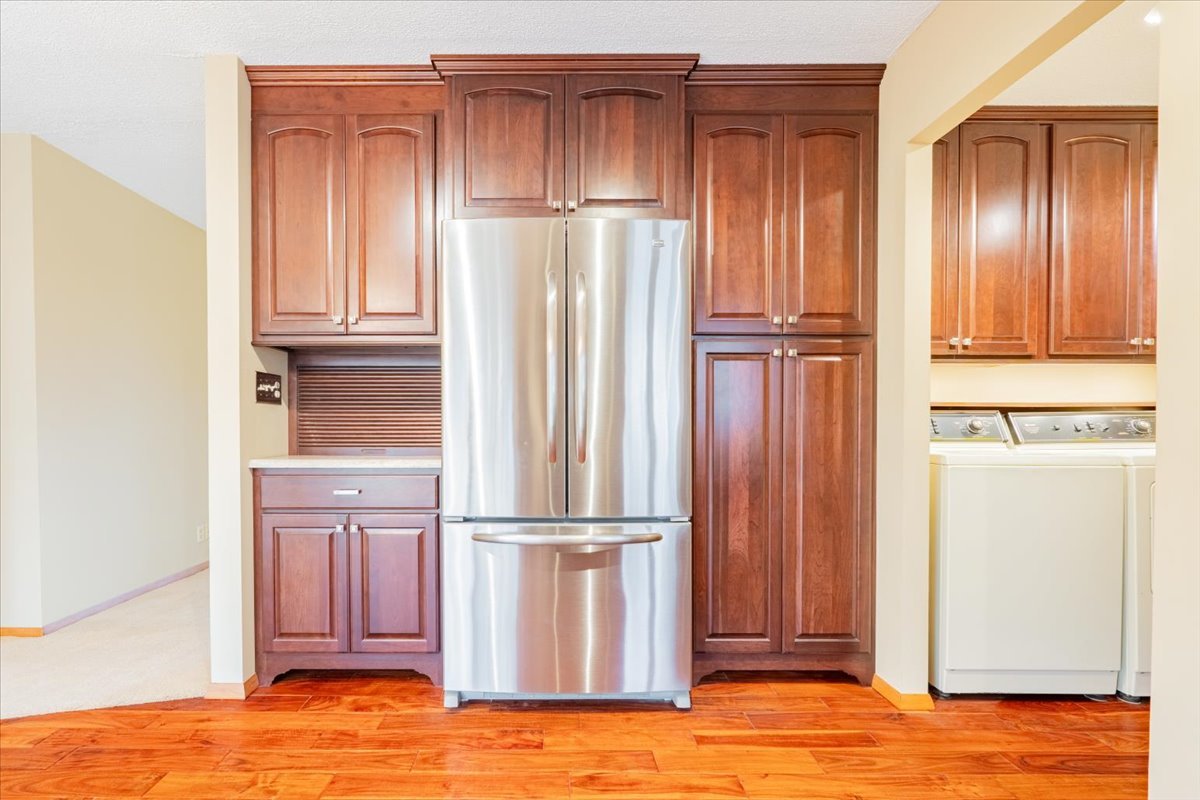 14509 Twin Grove Road, Bloomington, IL 61705