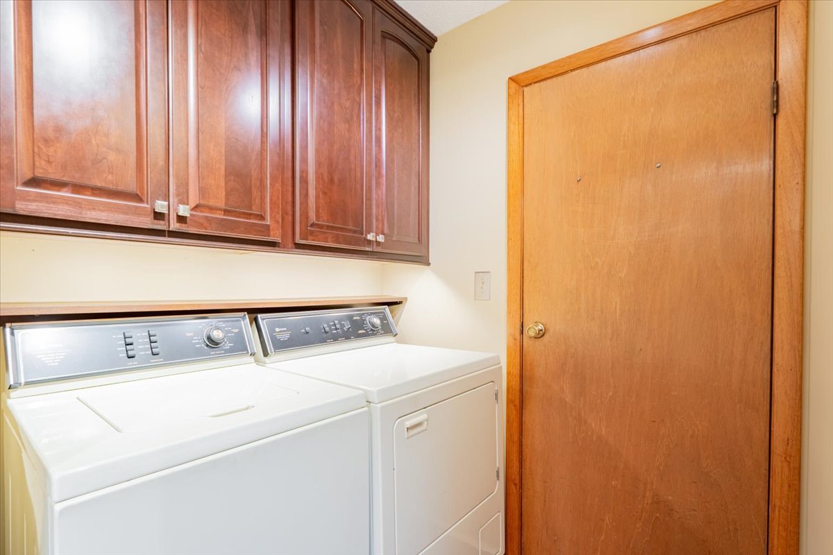 14509 Twin Grove Road, Bloomington, IL 61705