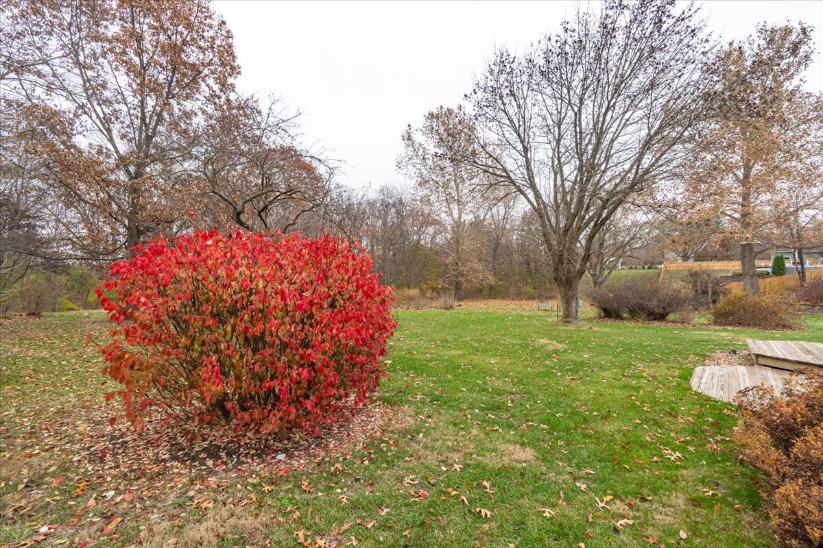 14509 Twin Grove Road, Bloomington, IL 61705