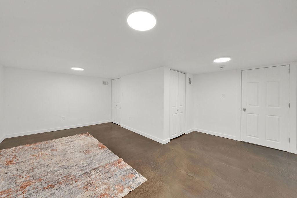 7527 S Ellis Avenue, Chicago, IL 60619