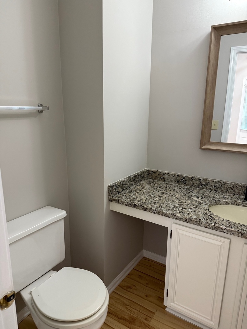 17826 W Salisbury Drive, Gurnee, IL 60031