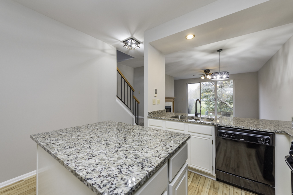 17826 W Salisbury Drive, Gurnee, IL 60031