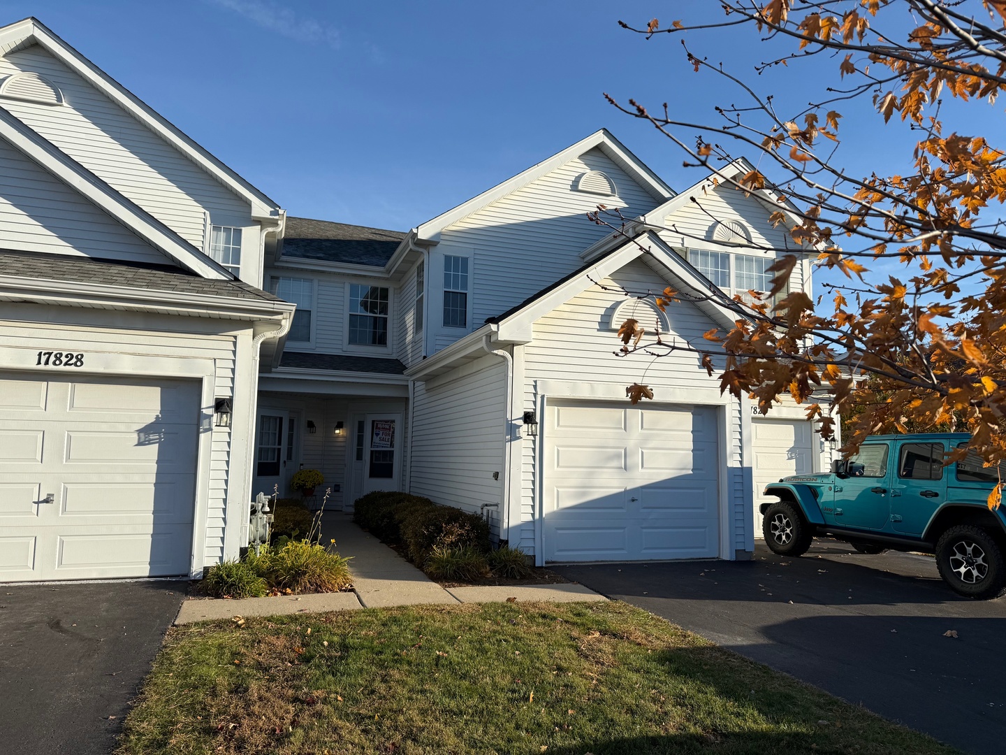 17826 W Salisbury Drive, Gurnee, IL 60031