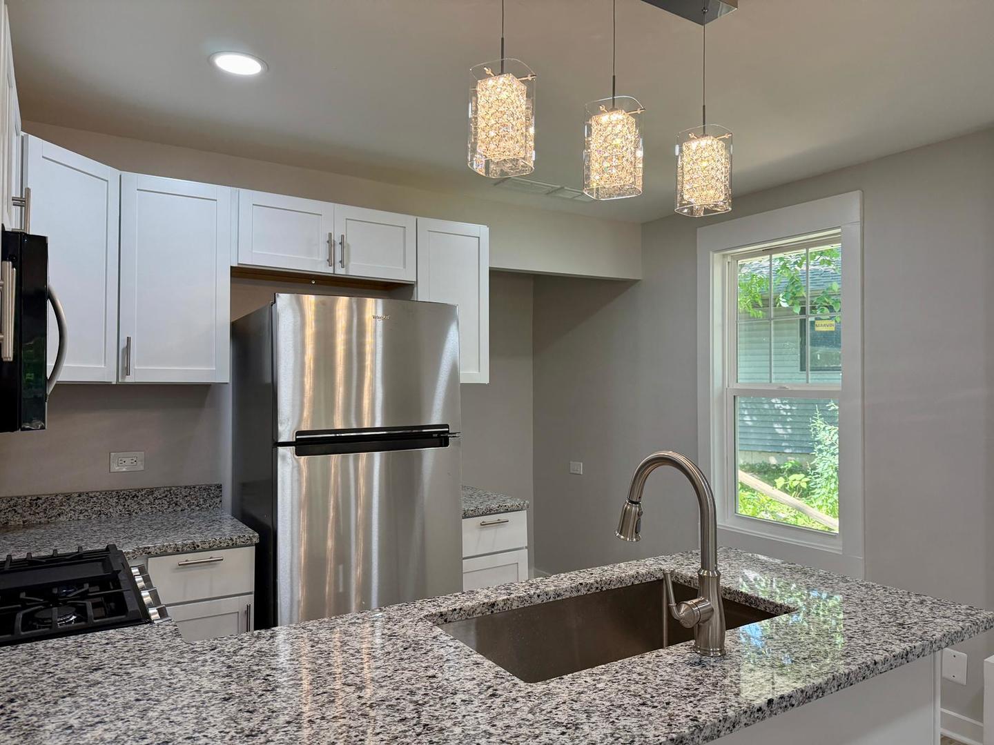 26346 N Walnut Avenue, Mundelein, IL 60060