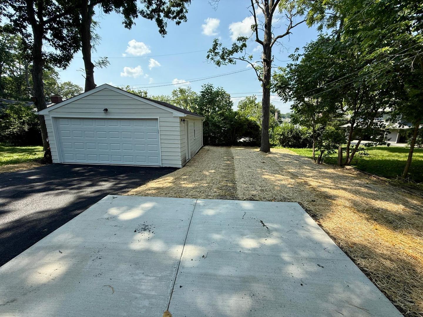 26346 N Walnut Avenue, Mundelein, IL 60060