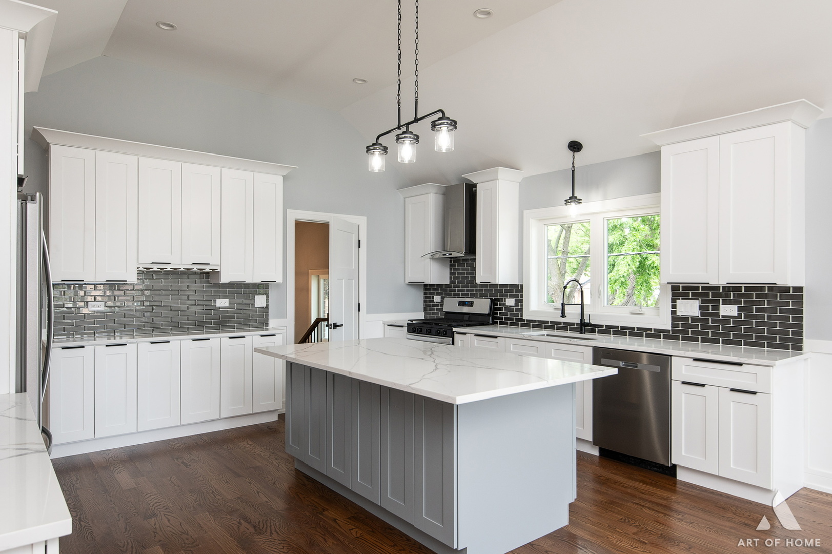 8650 Lockwood Avenue, Burbank, IL 60459