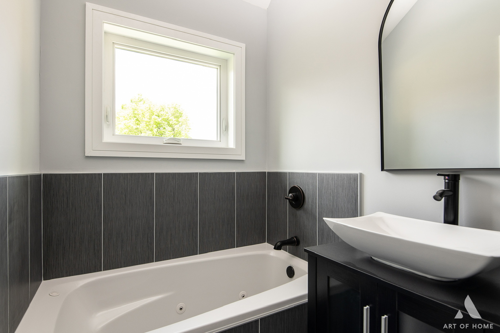 8650 Lockwood Avenue, Burbank, IL 60459