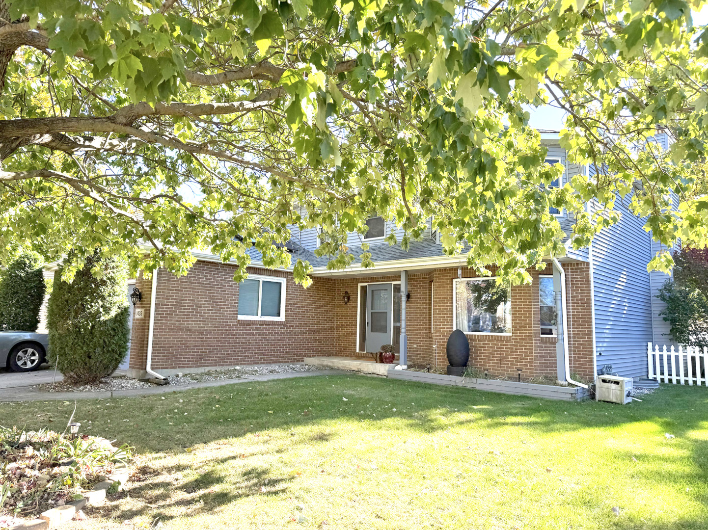 1433 COLUMBUS Drive, Bolingbrook, IL 60490