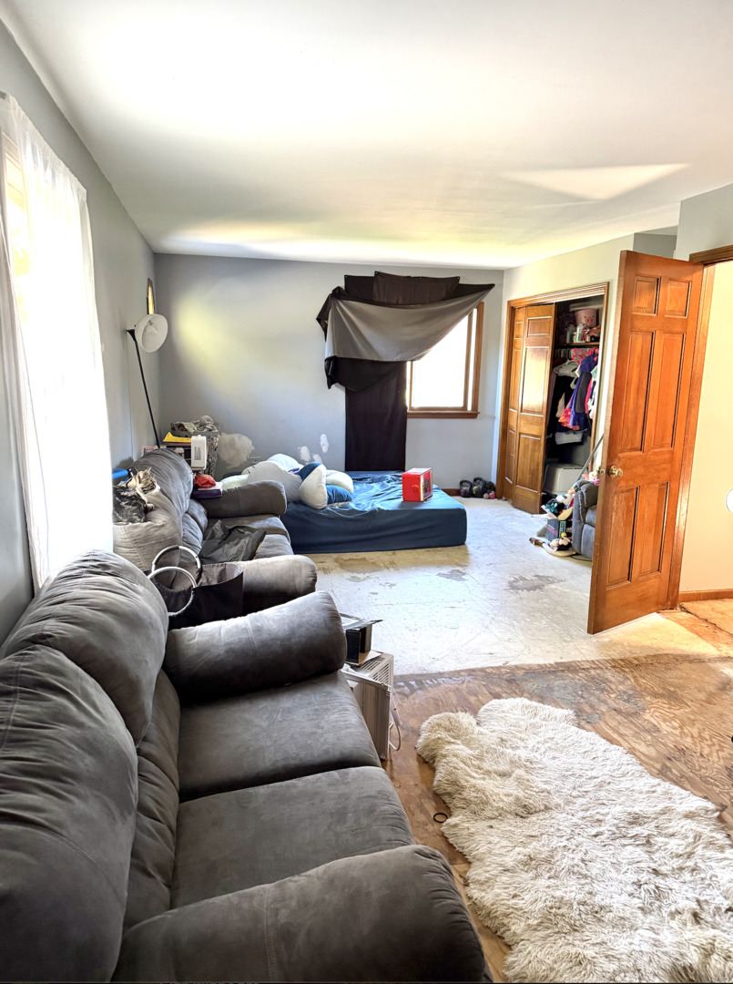 1433 COLUMBUS Drive, Bolingbrook, IL 60490