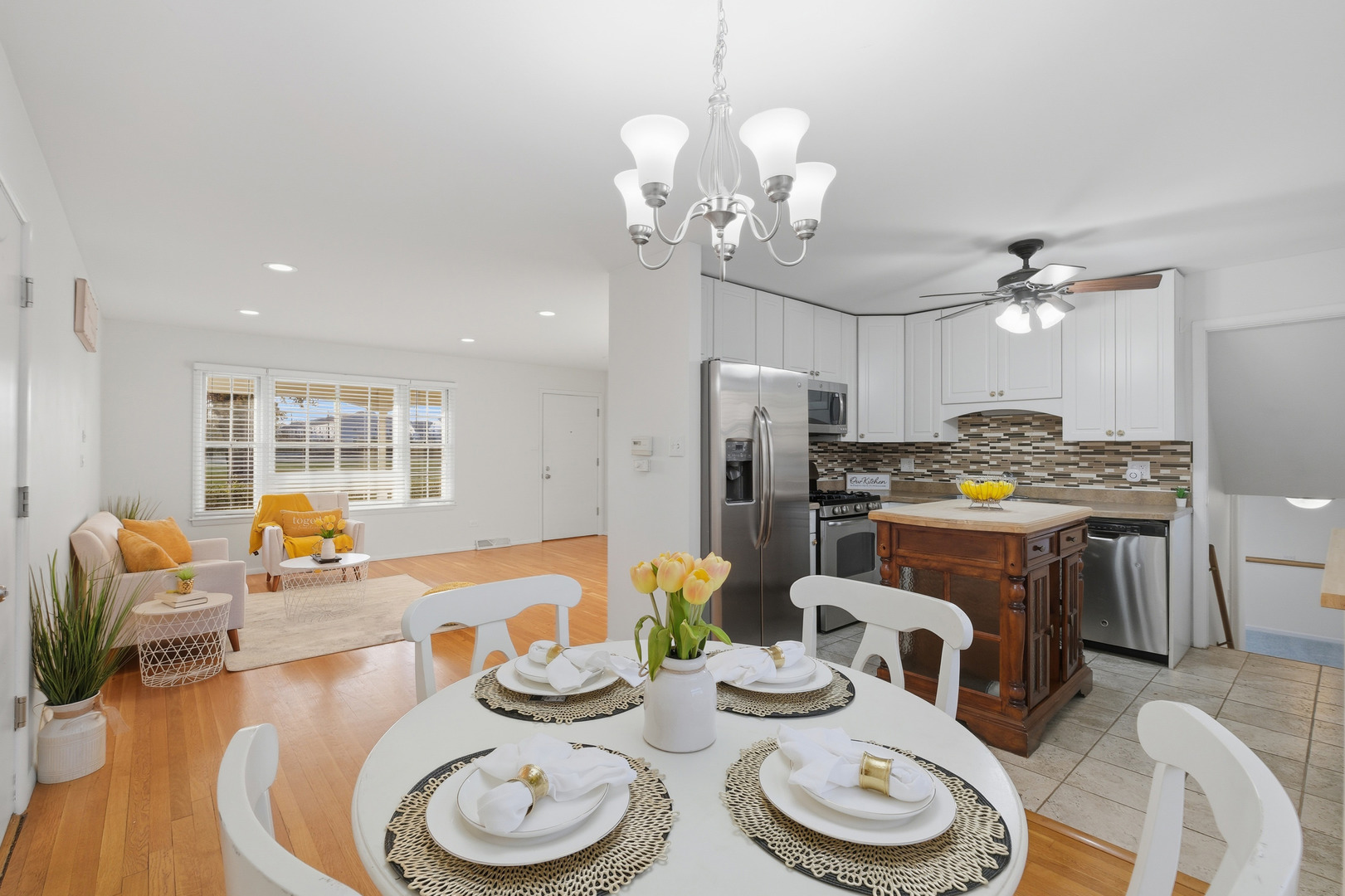 3208 Wren Lane, Rolling Meadows, IL 60008