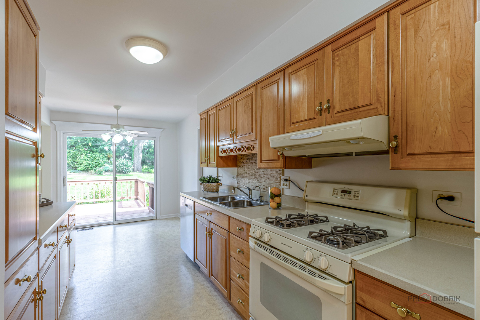 36W650 HICKORY HOLLOW Drive, Dundee, IL 60118