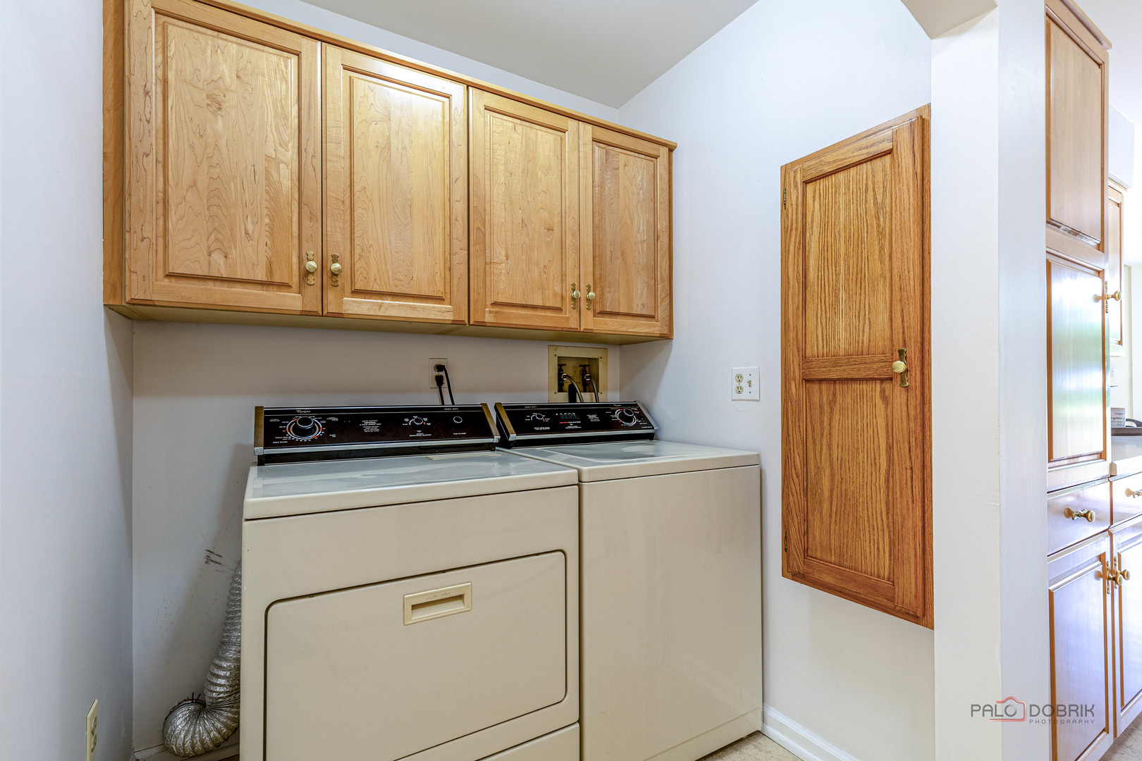 36W650 HICKORY HOLLOW Drive, Dundee, IL 60118