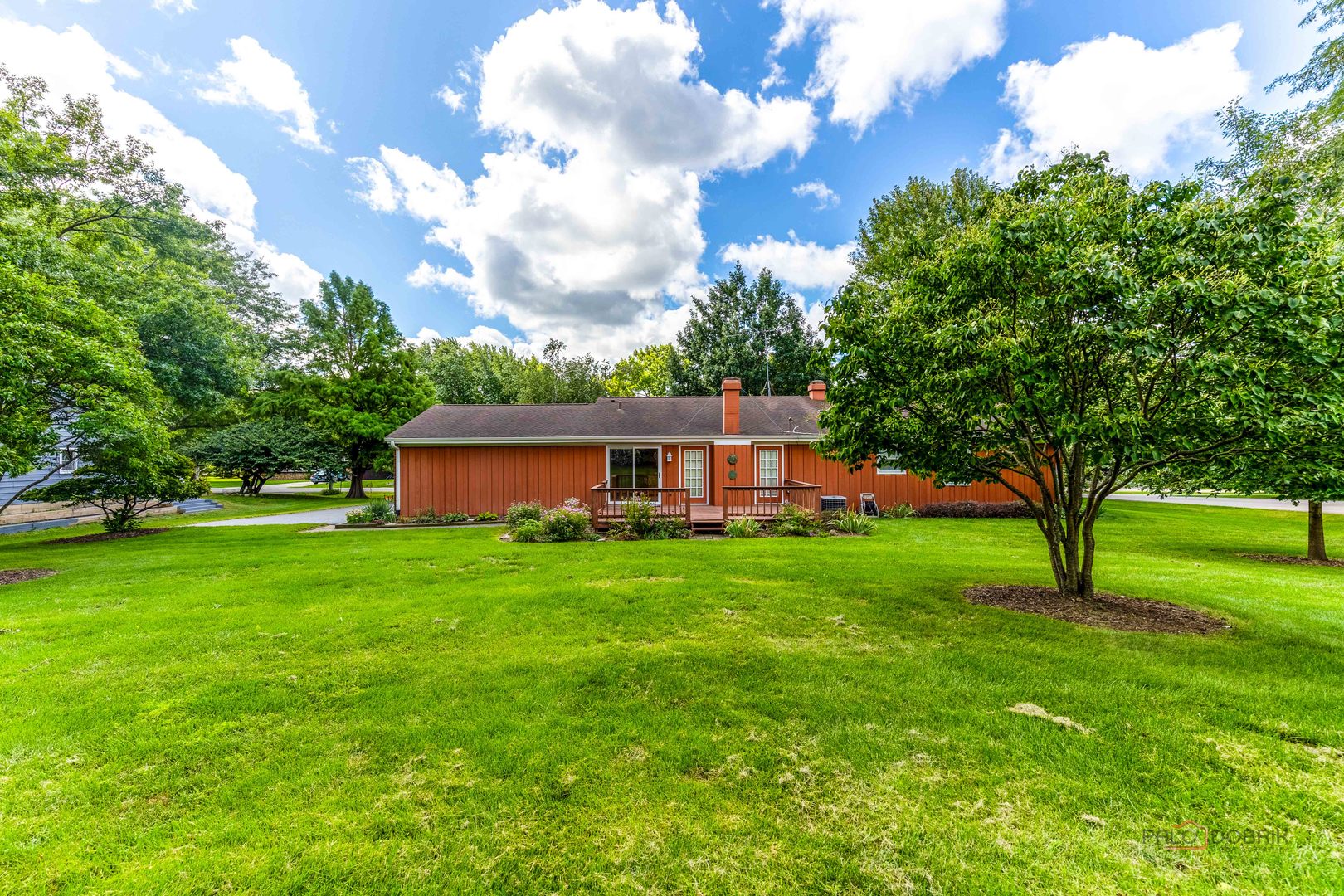 36W650 HICKORY HOLLOW Drive, Dundee, IL 60118