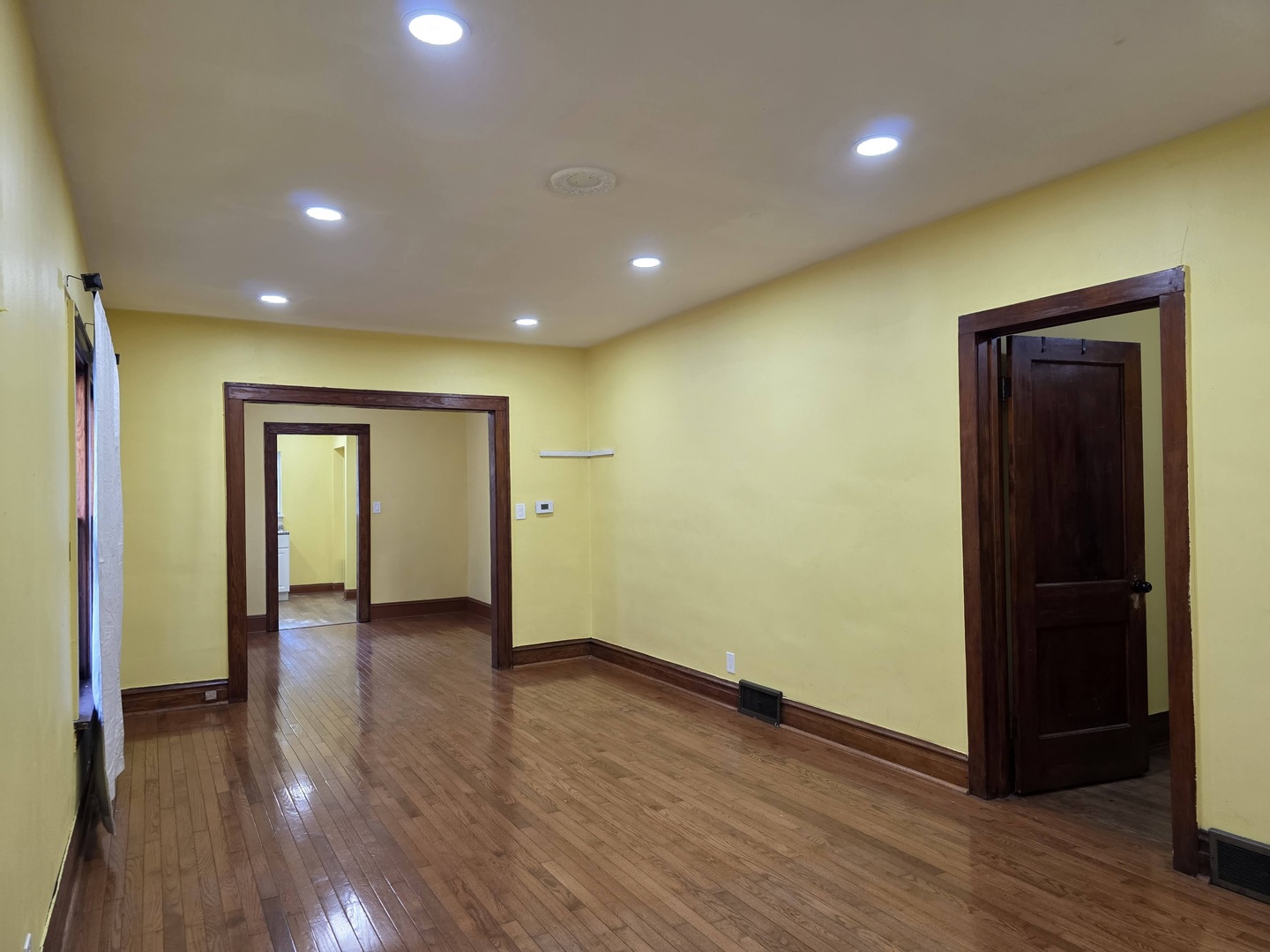 803 Broadway Avenue, North Chicago, IL 60064