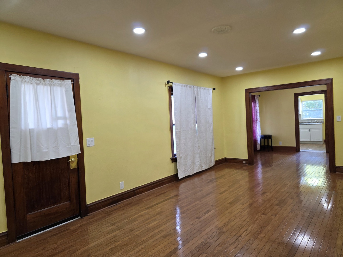 803 Broadway Avenue, North Chicago, IL 60064