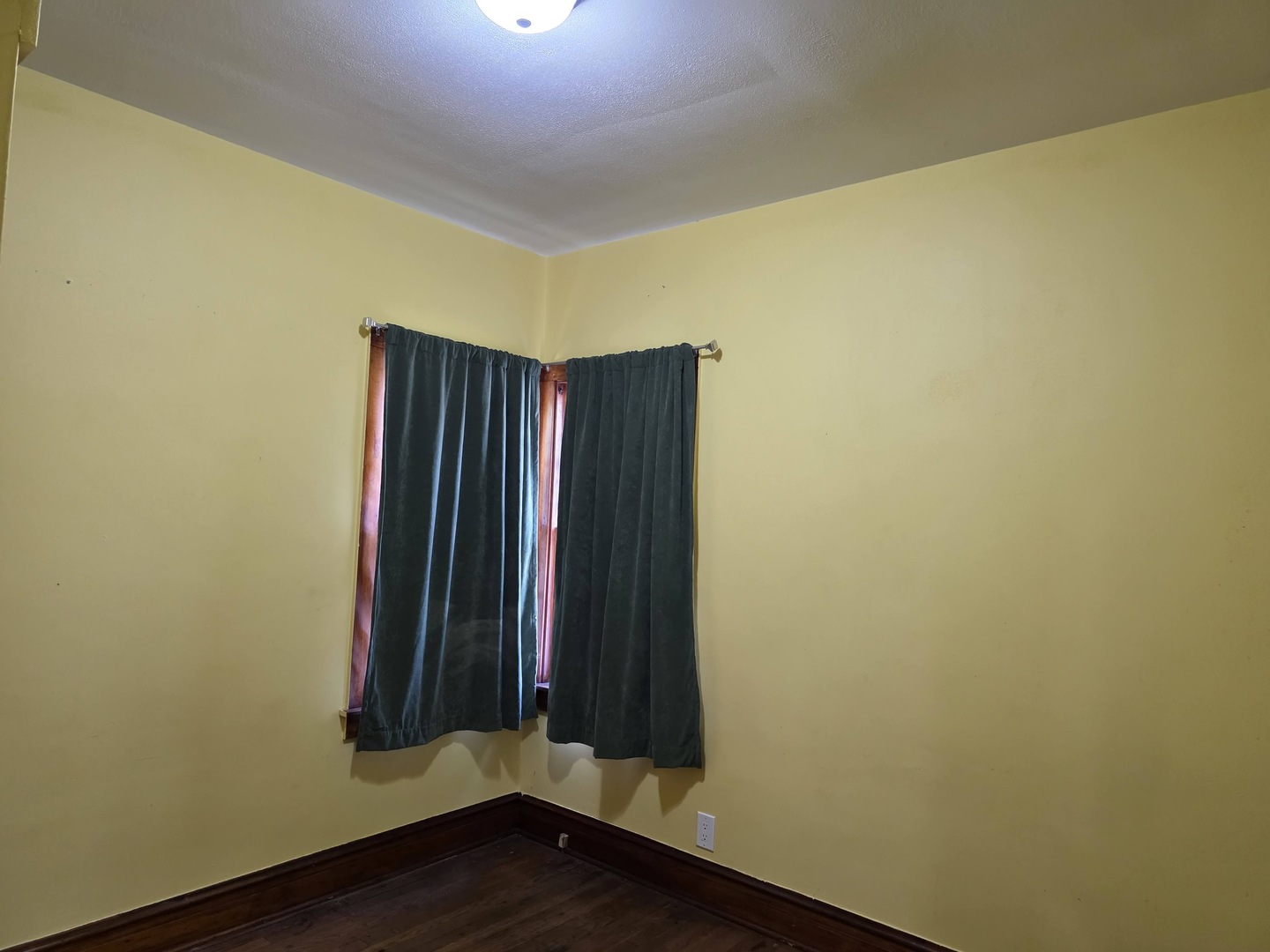 803 Broadway Avenue, North Chicago, IL 60064