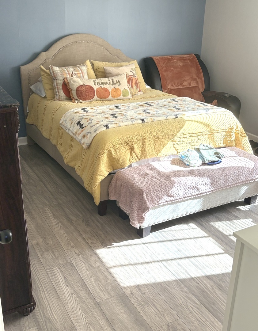 39 N 5th Avenue, Des Plaines, IL 60016