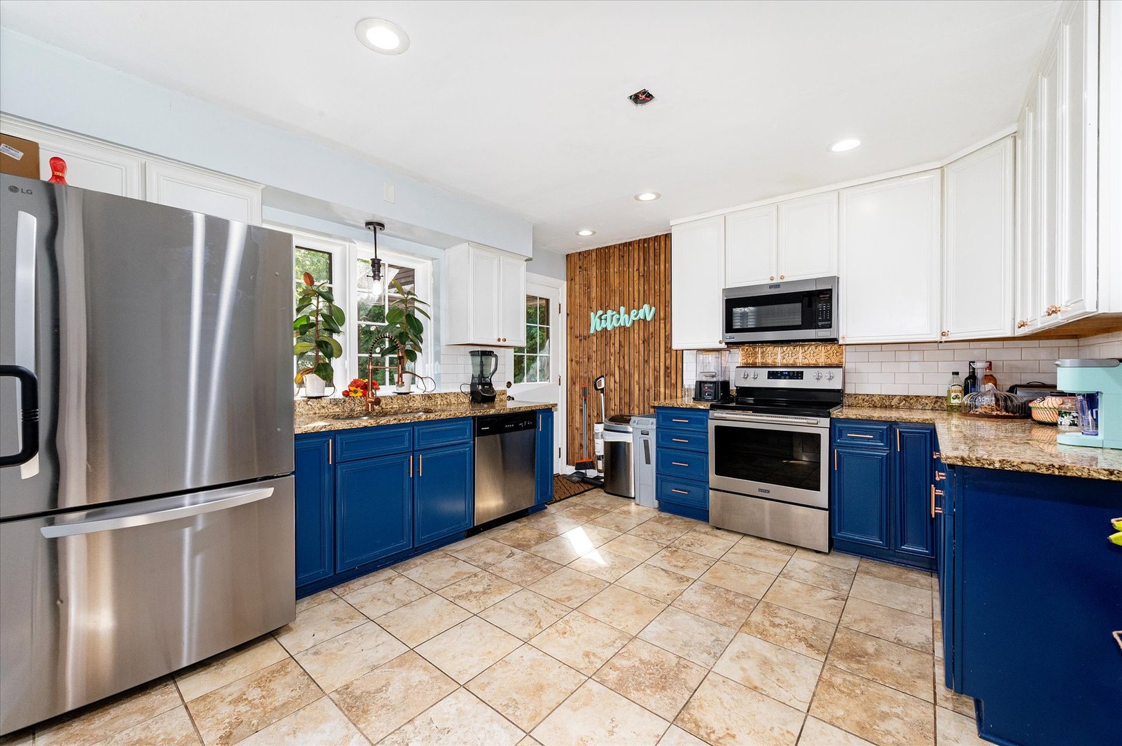 39 N 5th Avenue, Des Plaines, IL 60016