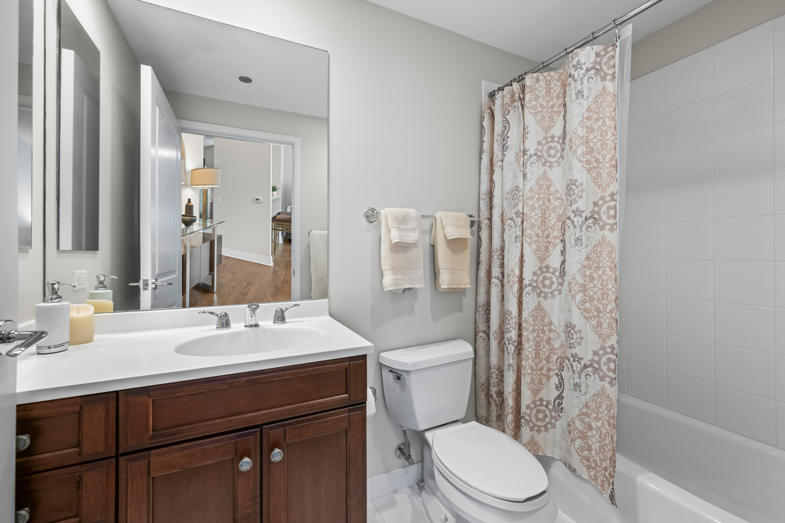 600 N Lake Shore Drive #4209, Chicago, IL 60611