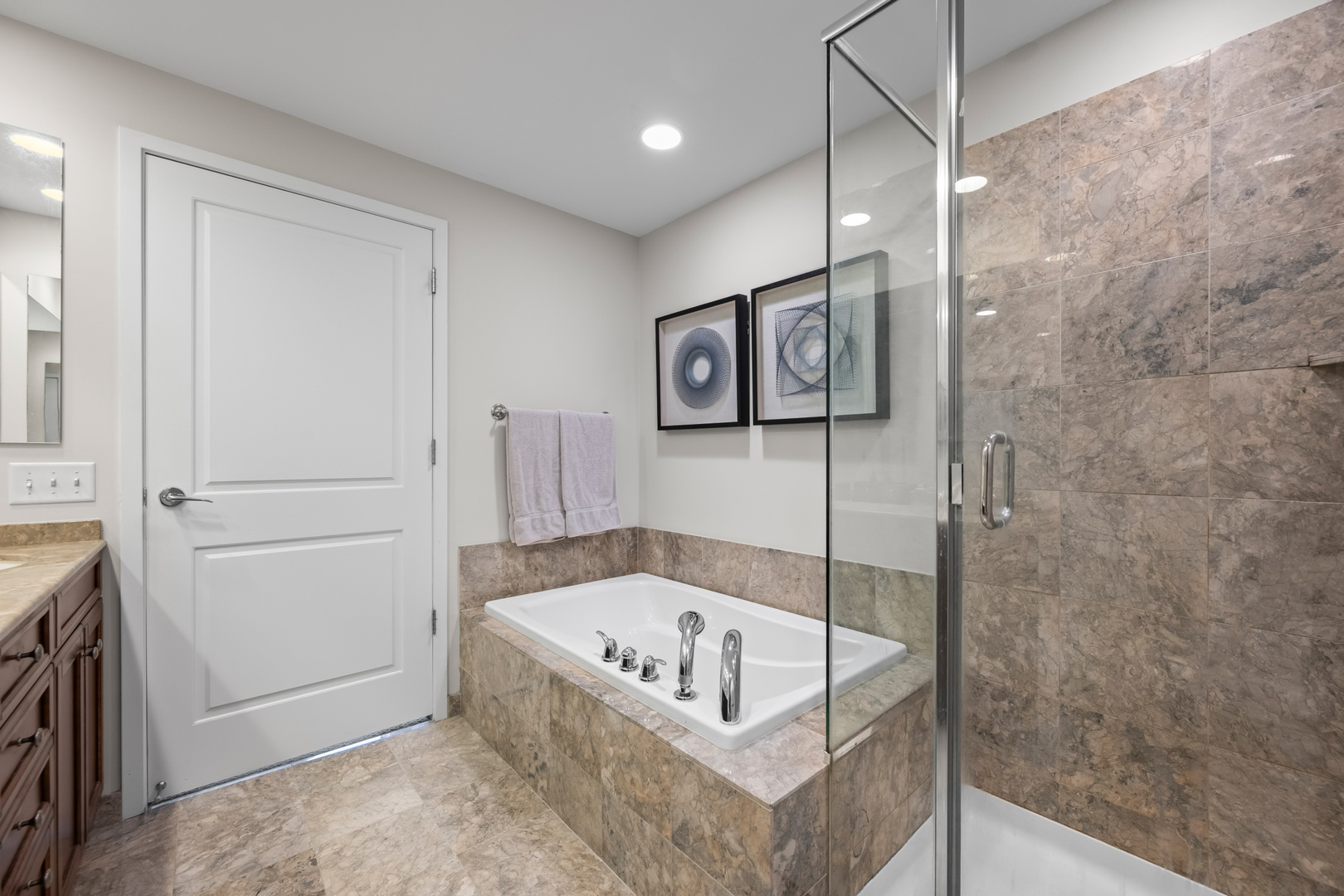 600 N Lake Shore Drive #4209, Chicago, IL 60611