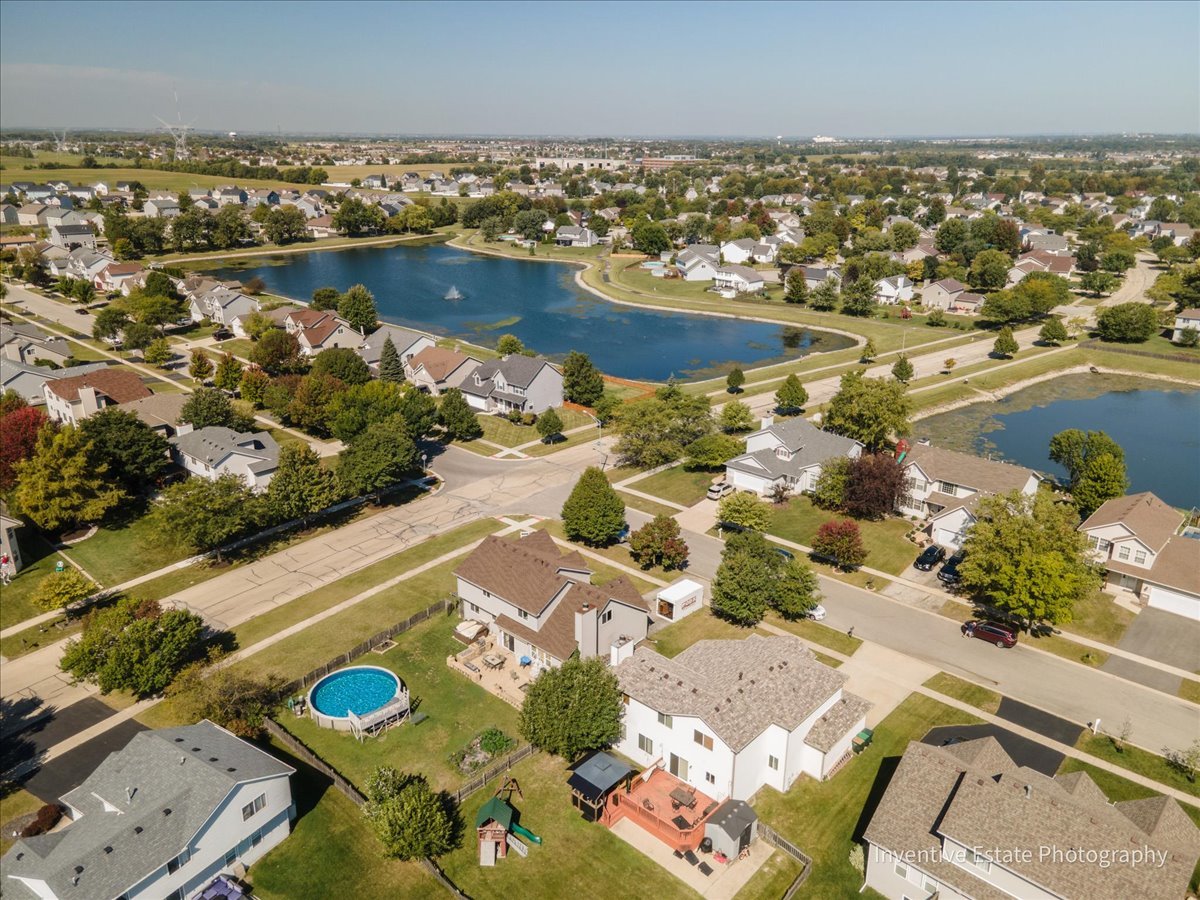 26201 W Winding Oak Court, Channahon, IL 60410