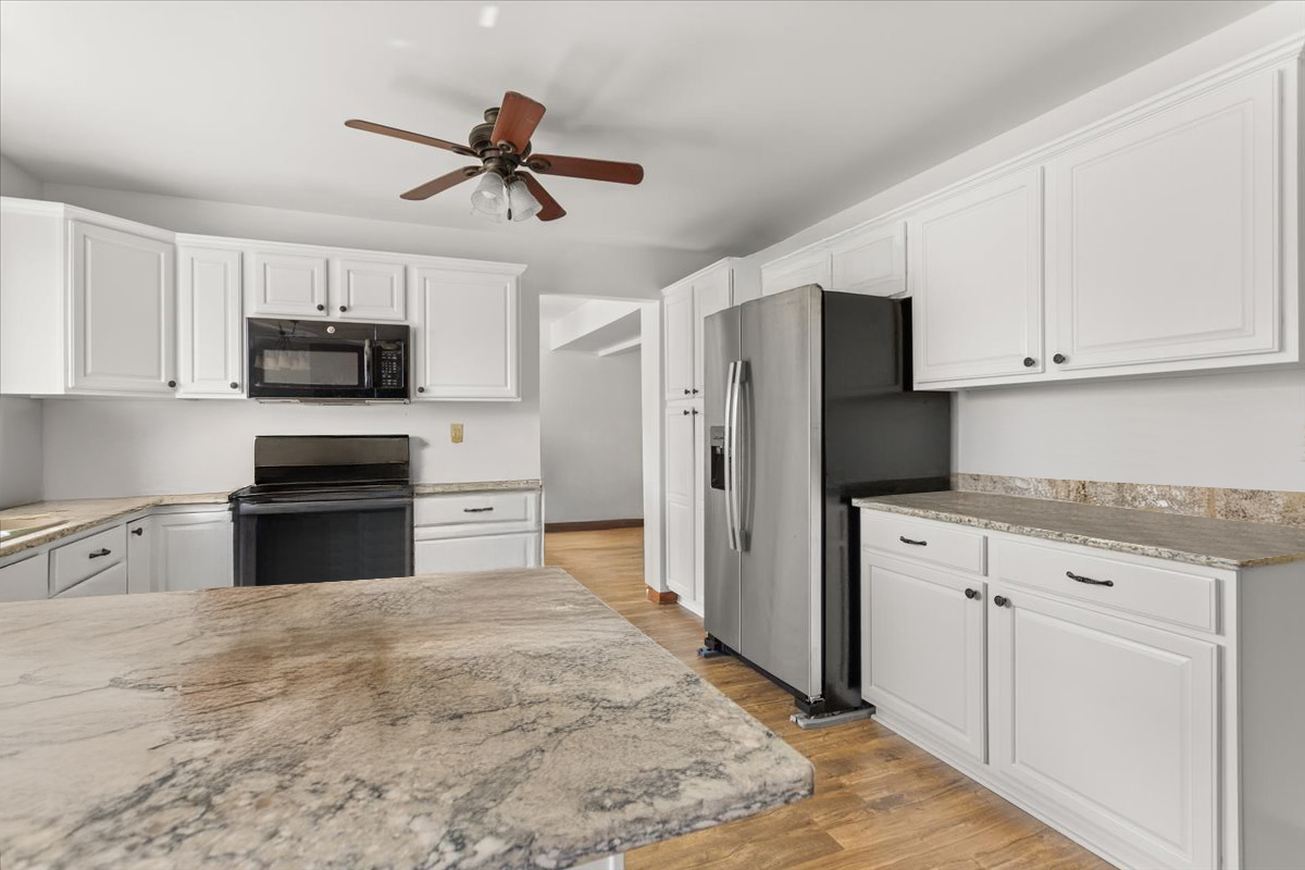 26201 W Winding Oak Court, Channahon, IL 60410