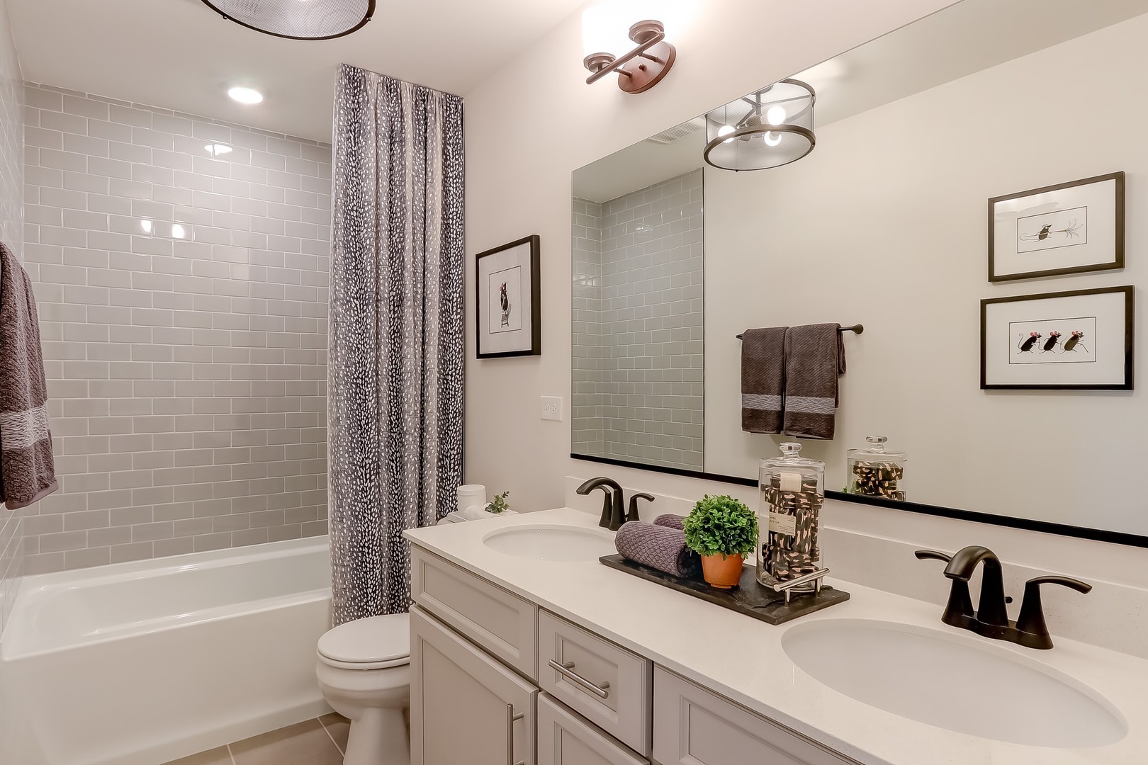 16646 S Sun Meadow Drive, Lockport, IL 60441