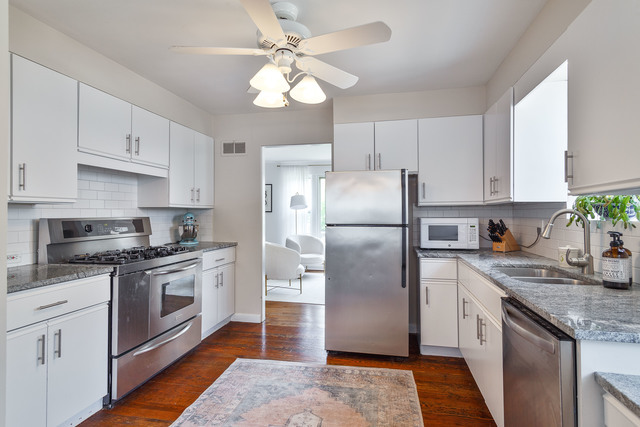 219 Middaugh Road, Clarendon Hills, IL 60514