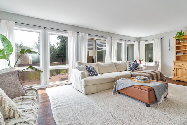 219 Middaugh Road, Clarendon Hills, IL 60514