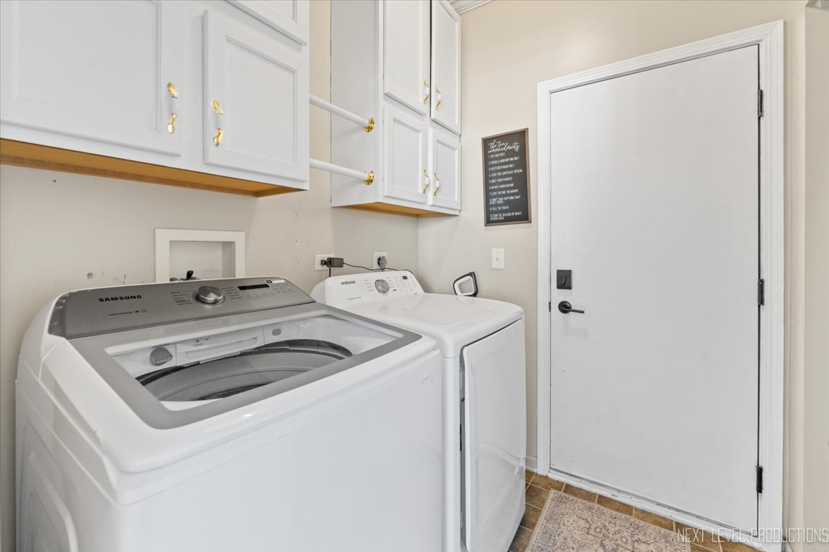 199 Vale Avenue, Sugar Grove, IL 60554