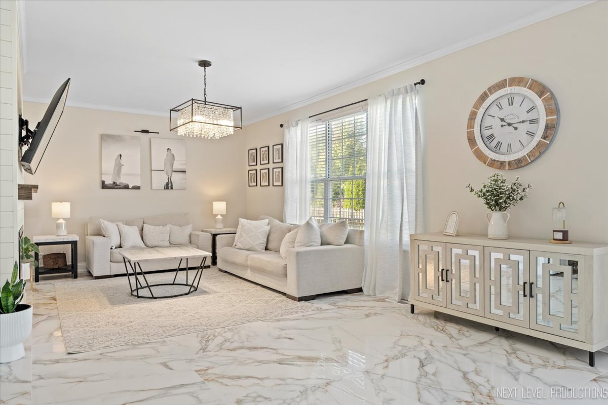 199 Vale Avenue, Sugar Grove, IL 60554