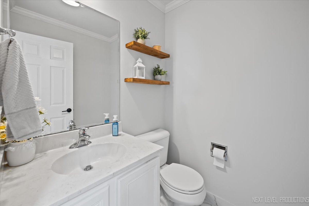 199 Vale Avenue, Sugar Grove, IL 60554