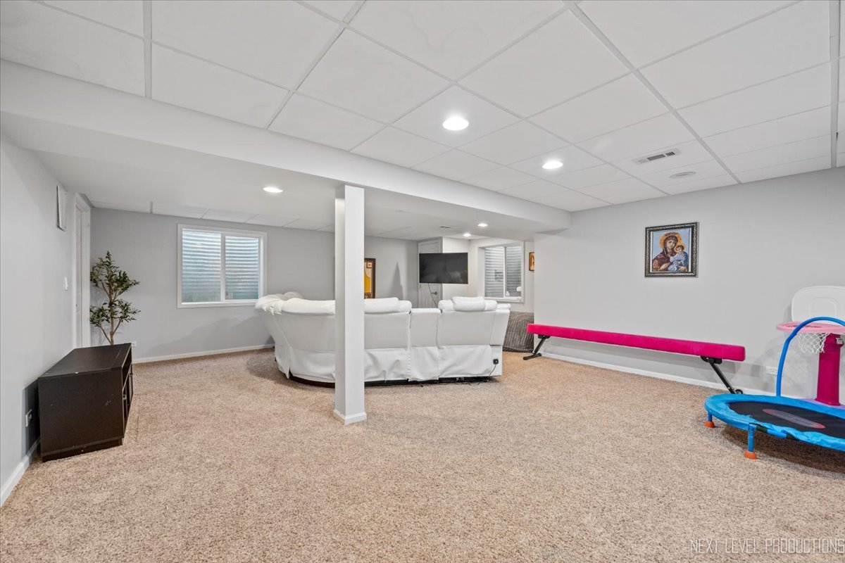 199 Vale Avenue, Sugar Grove, IL 60554