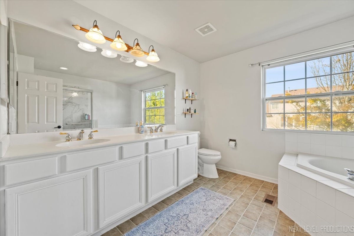 199 Vale Avenue, Sugar Grove, IL 60554