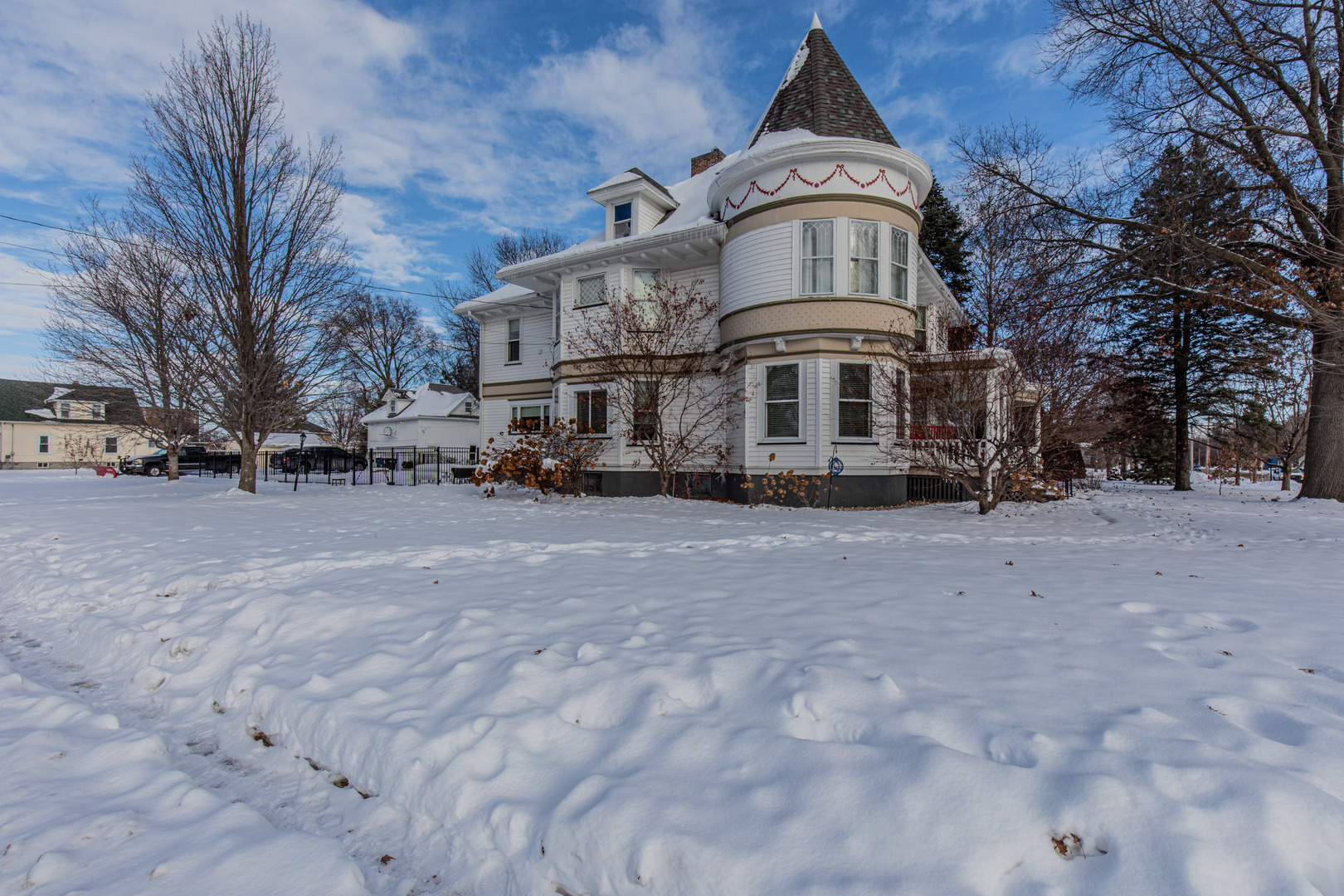 405 E Peru Street, Princeton, IL 61356