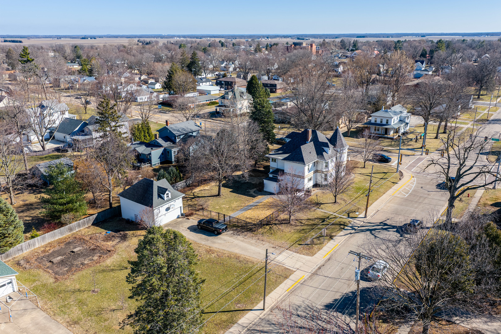 405 E Peru Street, Princeton, IL 61356