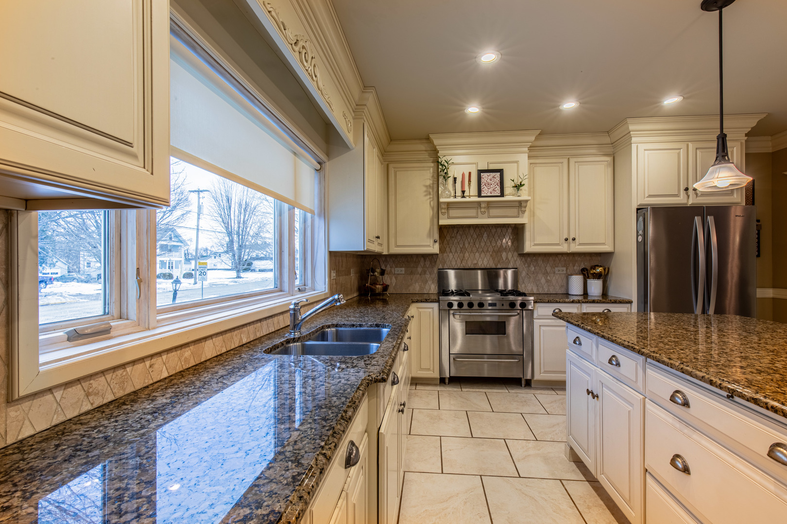 405 E Peru Street, Princeton, IL 61356