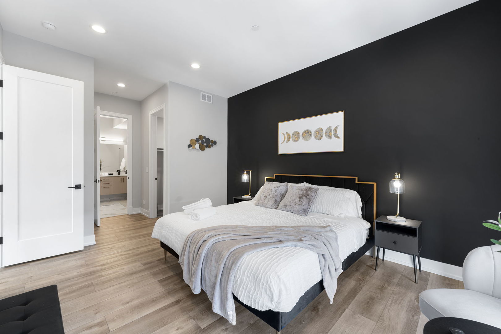 1606 S Ashland Avenue #401, Chicago, IL 60608