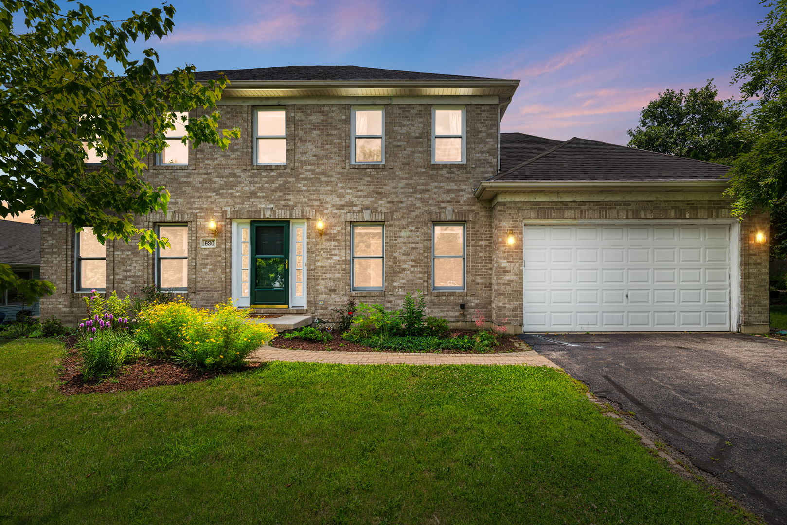 630 Maple Court, Elburn, IL 60119