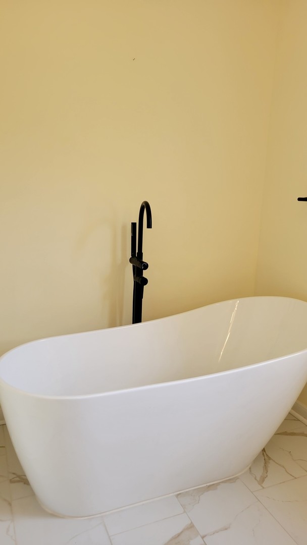 630 Maple Court, Elburn, IL 60119