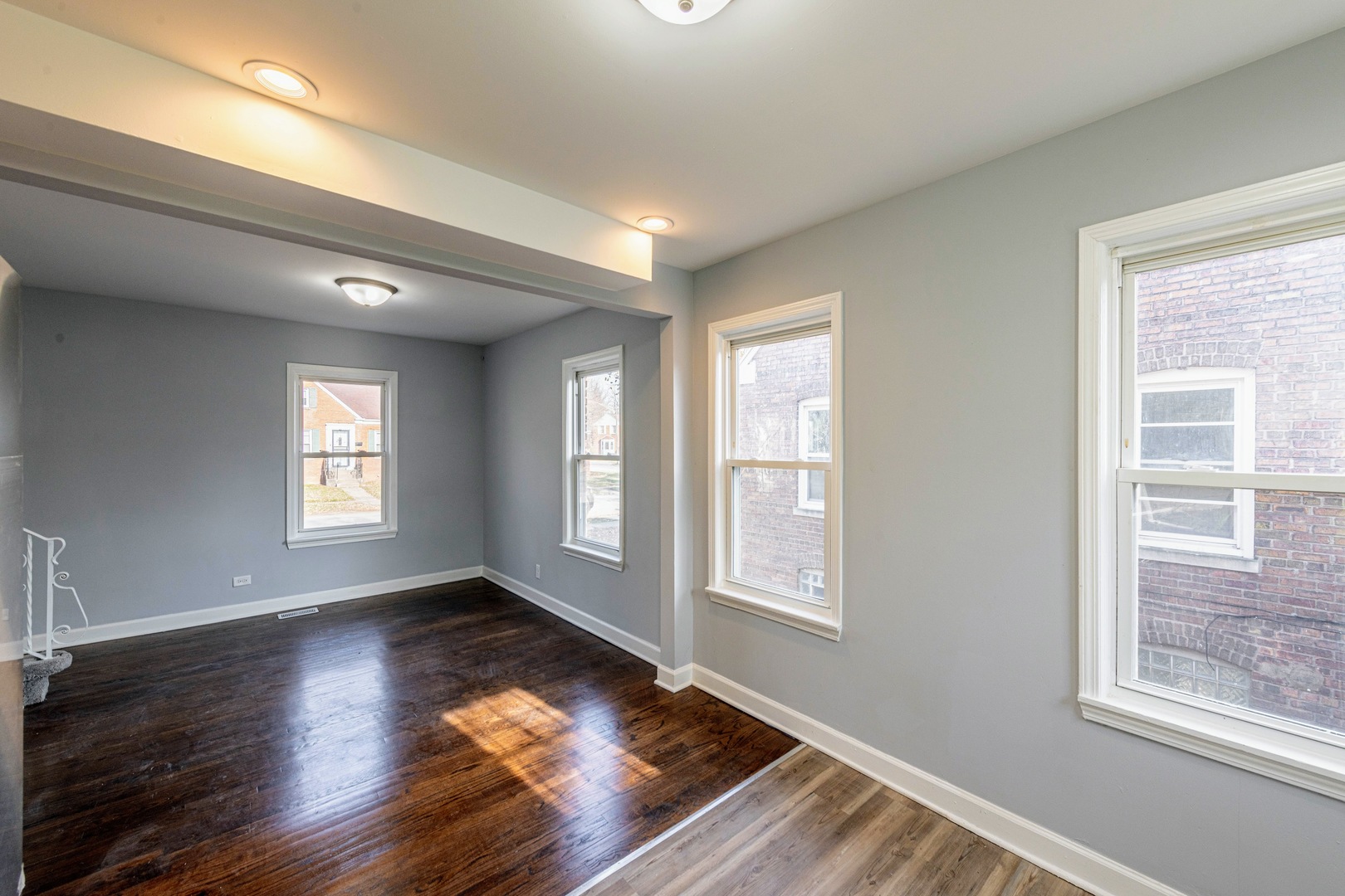 237 E 143rd Street #1, Dolton, IL 60419