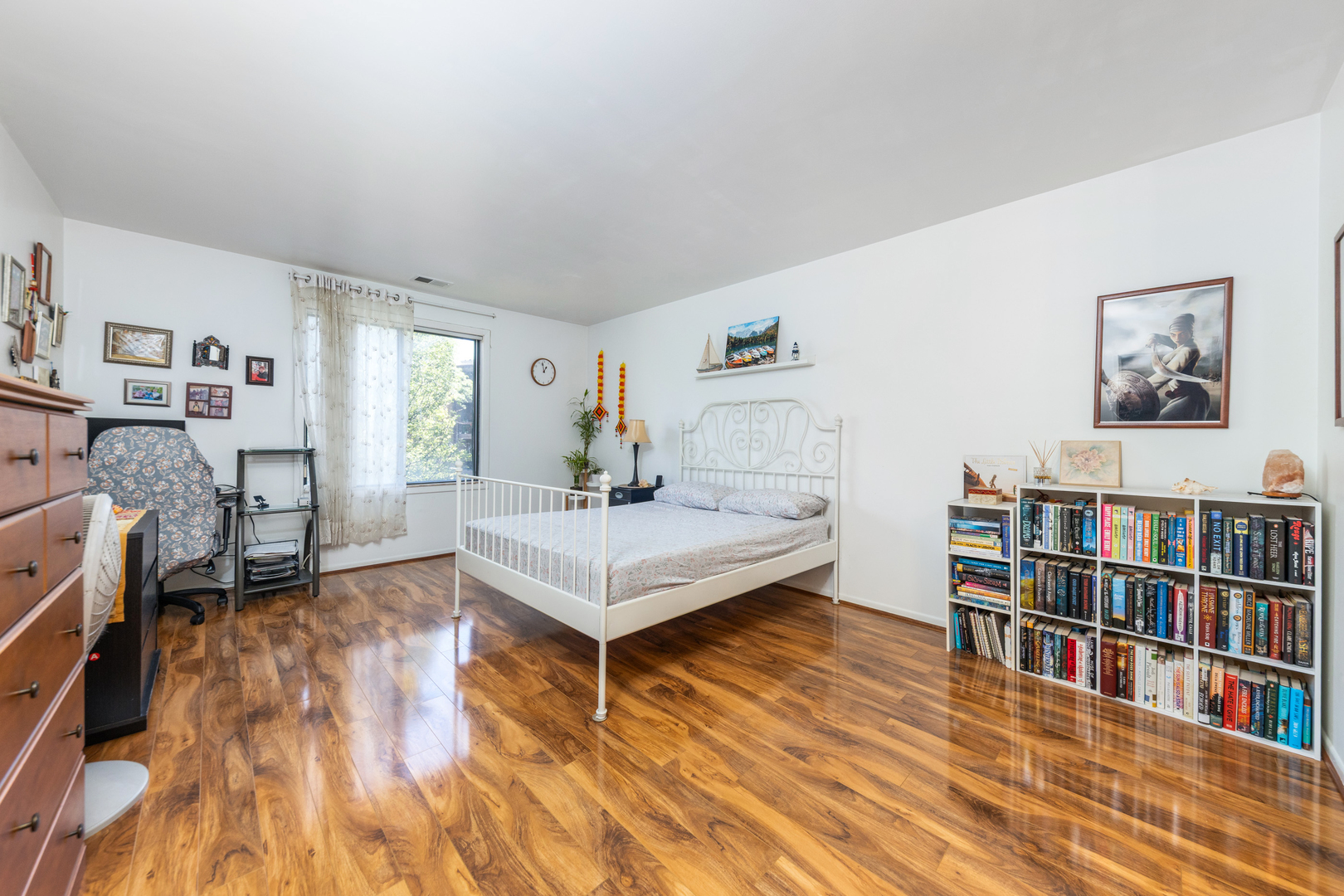 7525 Nantucket Drive #210, Darien, IL 60561