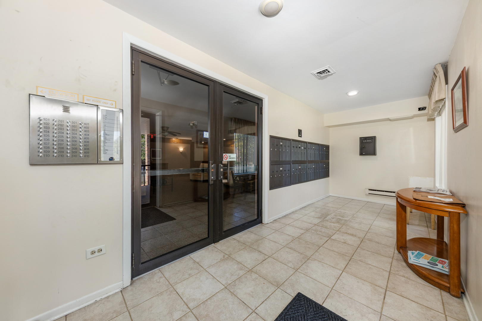 7525 Nantucket Drive #210, Darien, IL 60561