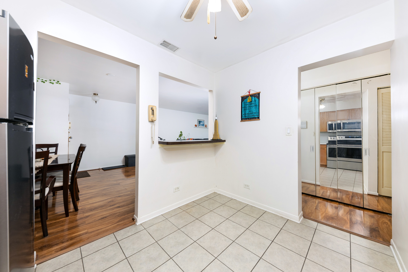 7525 Nantucket Drive #210, Darien, IL 60561