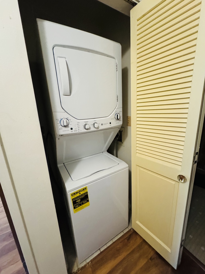 7525 Nantucket Drive #210, Darien, IL 60561