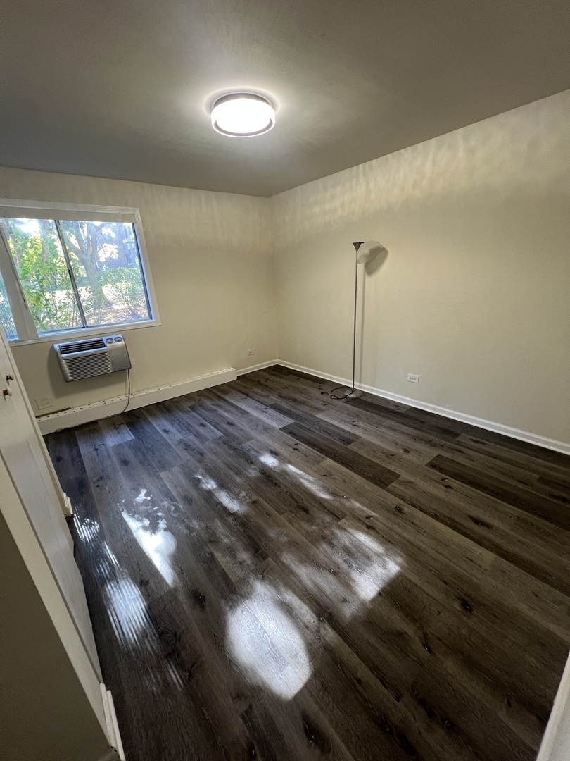 1471 N Winslowe Drive #103, Palatine, IL 60074