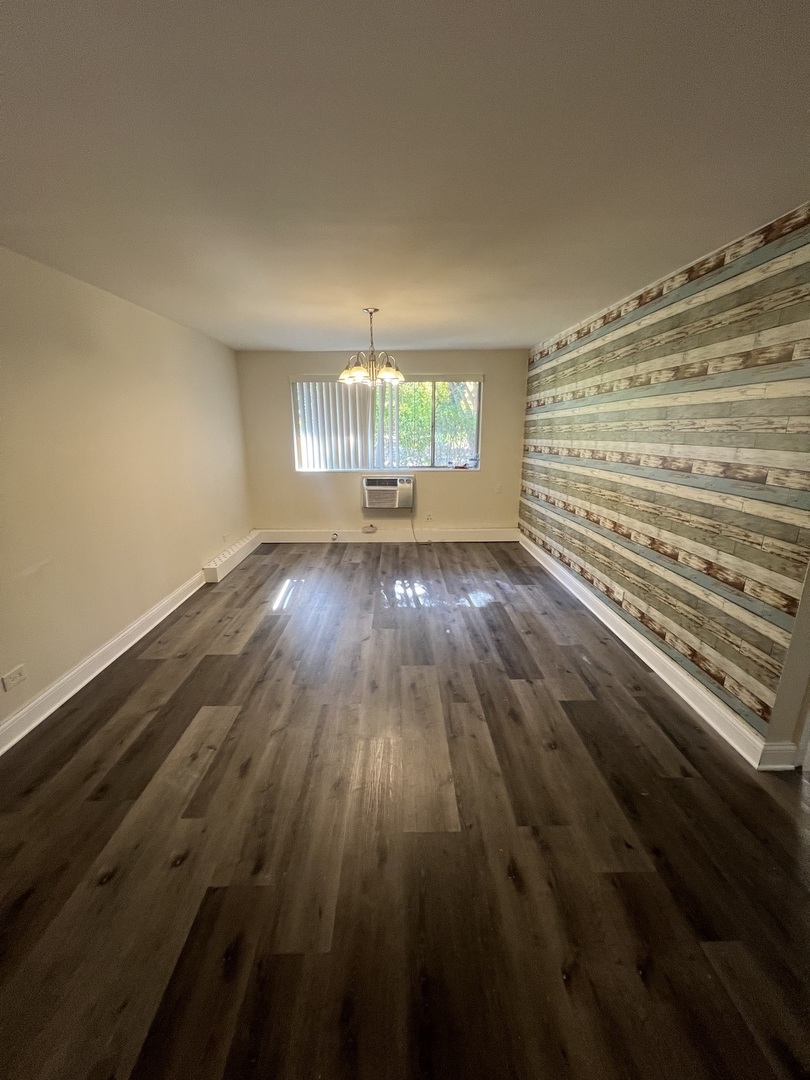 1471 N Winslowe Drive #103, Palatine, IL 60074