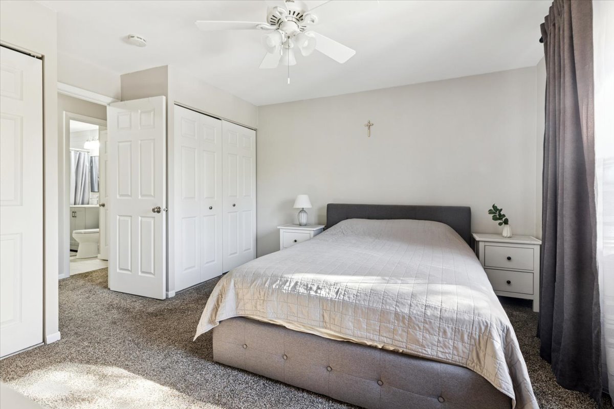 620 Mesa Drive #310, Hoffman Estates, IL 60169